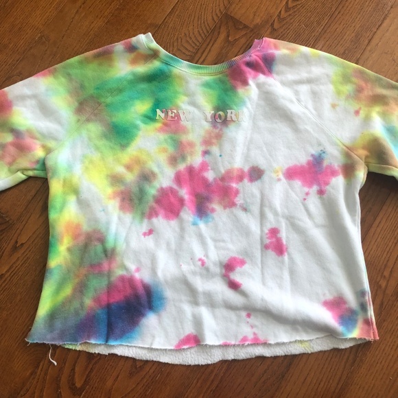 Sale: 5 for $10 - Time and Tru Tie Dye Crop Sweatshirt - Picture 3 of 8